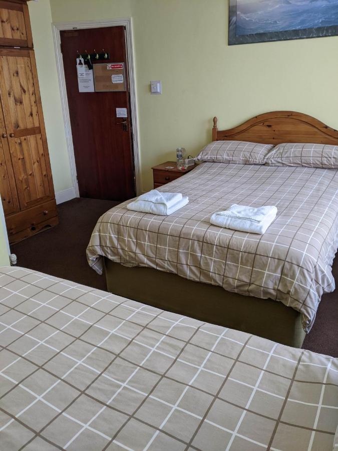 Kingswinford Guest House 페인턴 외부 사진