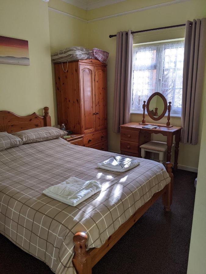 Kingswinford Guest House 페인턴 외부 사진