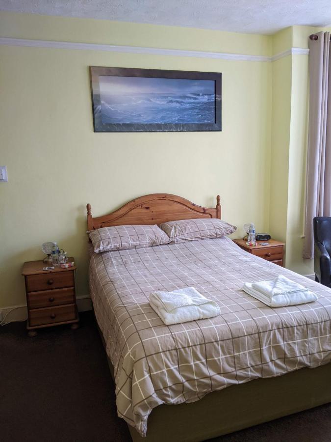 Kingswinford Guest House 페인턴 외부 사진