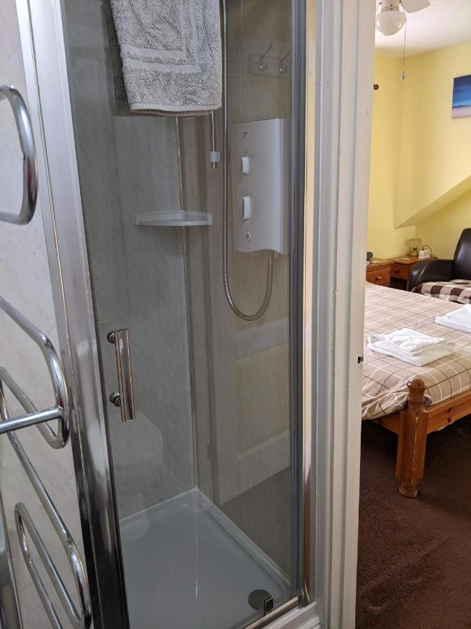 Kingswinford Guest House 페인턴 외부 사진