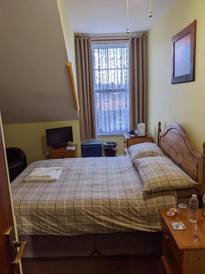 Kingswinford Guest House 페인턴 외부 사진