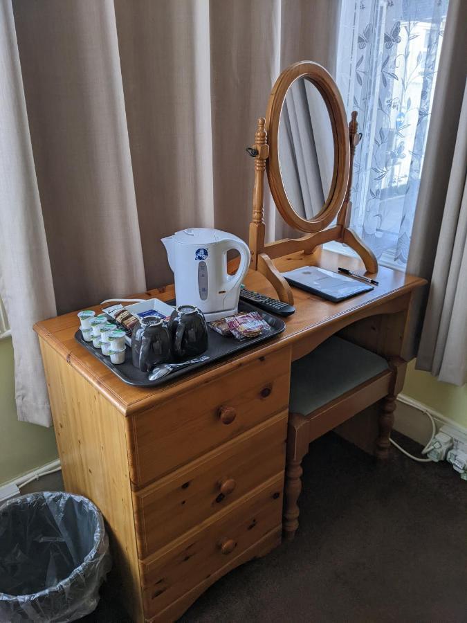 Kingswinford Guest House 페인턴 외부 사진